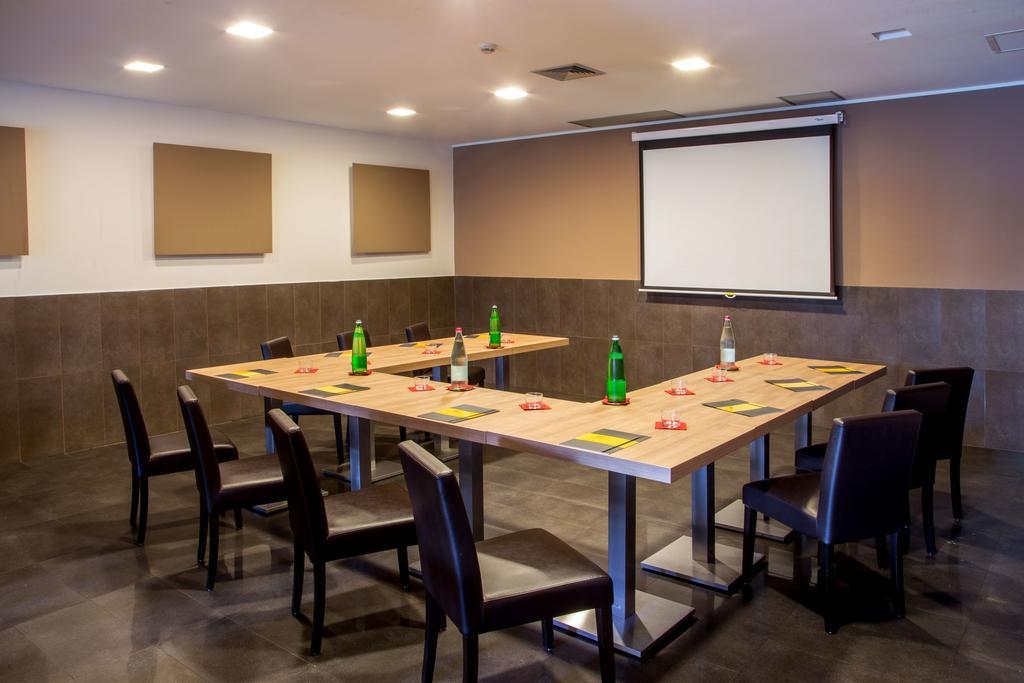 Park Hotel Sabina Magliano Sabina Extérieur photo